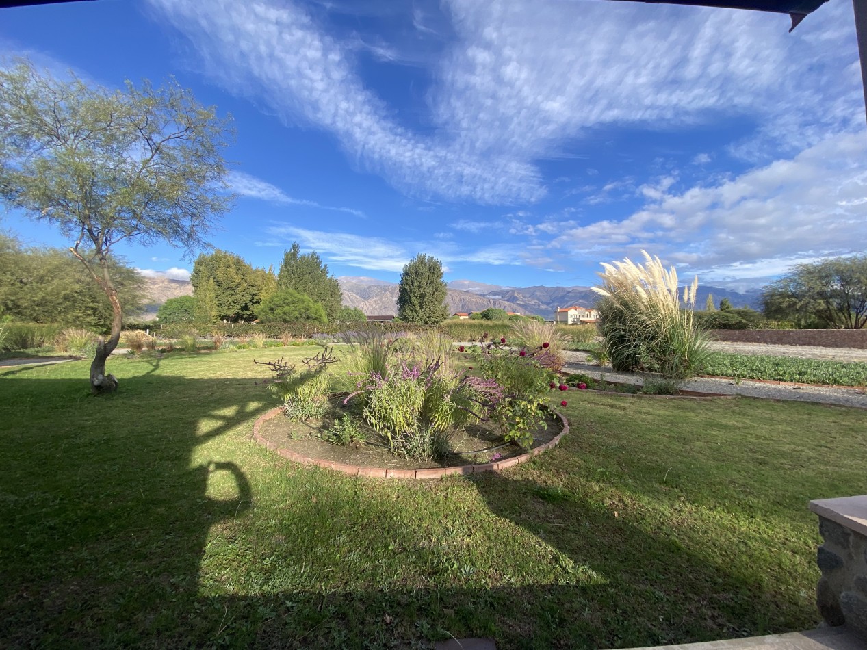 VIVIENDA EN ESTANCIA DE CAFAYATE A ESTRENAR AMOBLADA