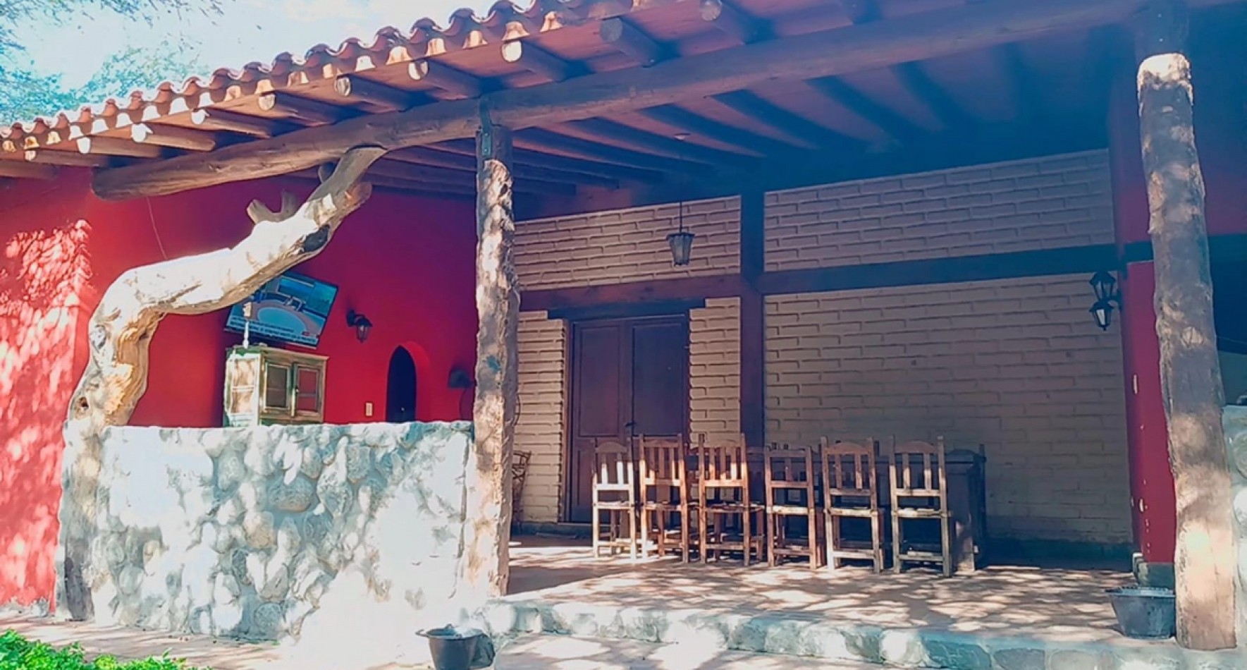 HERMOSA PROPIEDAD EN CIUDAD DE CAFAYATE EN CLUB DE CAMPO EL BOSQUE 