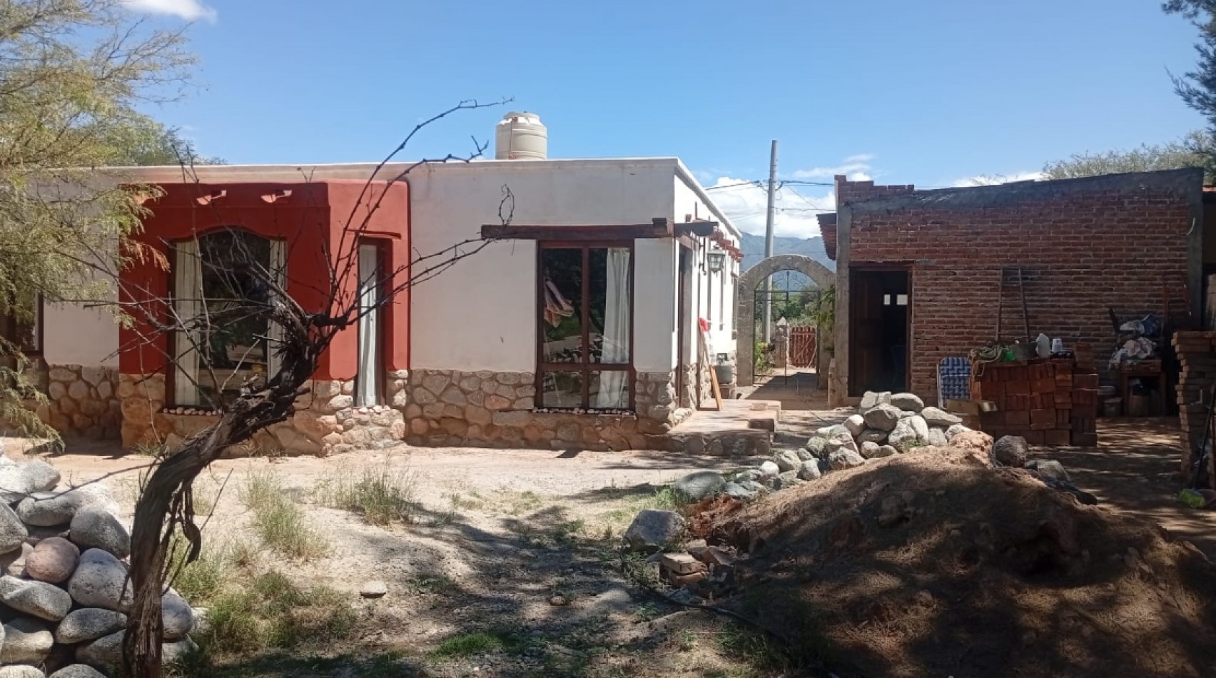 CASA QUINTA EN VENTA EN CIUDAD DE SAN CARLOS PROVINCIA DE SALTA