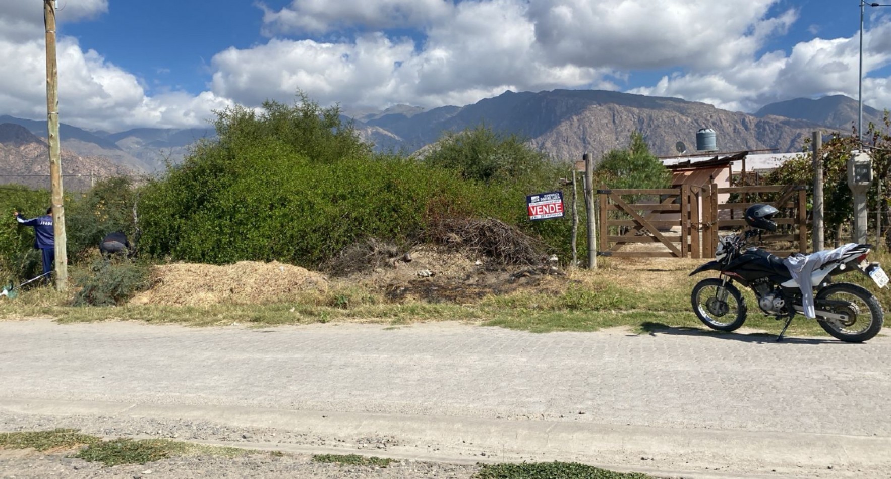 LOTE DE 250 M2 BARRIO EL TRANSITO A SOLO 7 CUADRAS DE PLAZA PPAL DE CAFAYATE PROV. DE SALTA