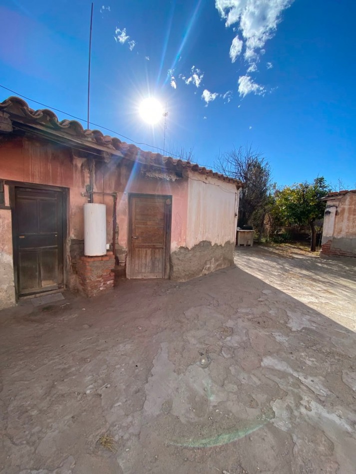 EXCLUSIVO TERRENO CON CASA ANTIGUA EN VENTA A SOLO 3 CUADRAS DE PLAZA PRINCIPAL DE CAFAYATE
