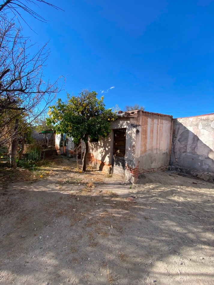 EXCLUSIVO TERRENO CON CASA ANTIGUA EN VENTA A SOLO 3 CUADRAS DE PLAZA PRINCIPAL DE CAFAYATE