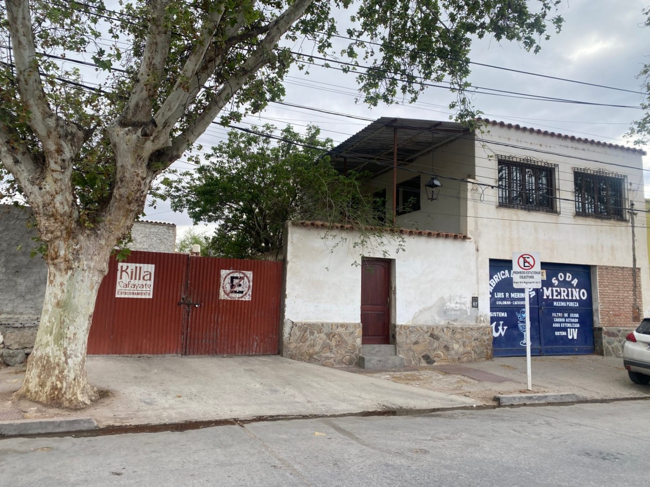 CASA ESQUINA A 1 CUADRA DE LA PLAZA de ciudad de CAFAYATE - Calle ETCHART Y MITRE - USD 345.000
