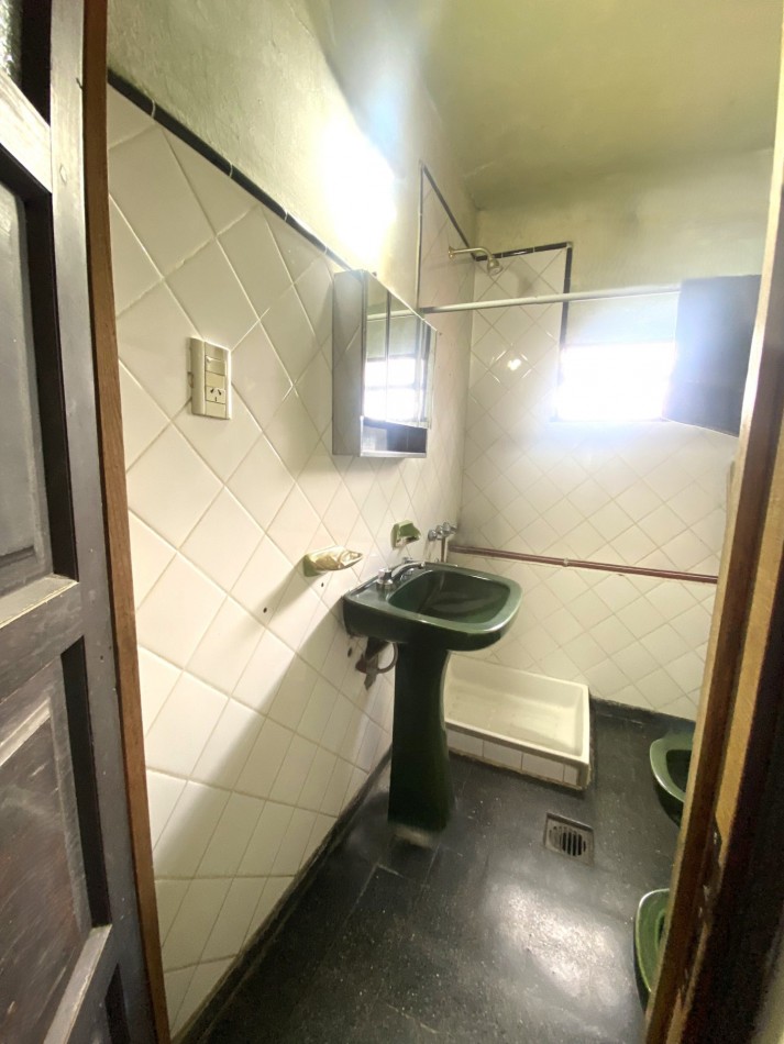 CASA ESQUINA A 1 CUADRA DE LA PLAZA de ciudad de CAFAYATE - Calle ETCHART Y MITRE - USD 345.000