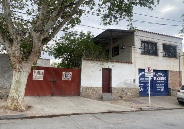 CASA ESQUINA A 1 CUADRA DE LA PLAZA de ciudad de CAFAYATE - Calle ETCHART Y MITRE - USD 345.000